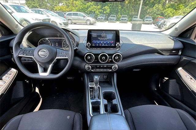 Used 2023 Nissan Sentra SV image 7