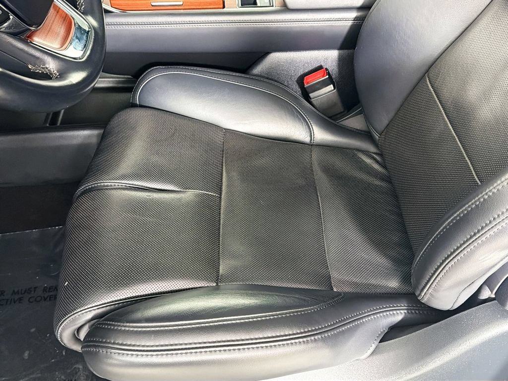 Certified 2023 Lincoln Navigator L Reserve RWD image 19