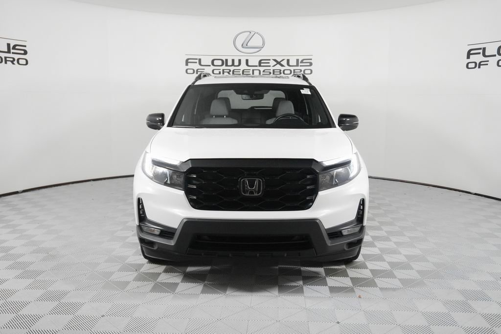 Used 2022 Honda Passport Elite image 2