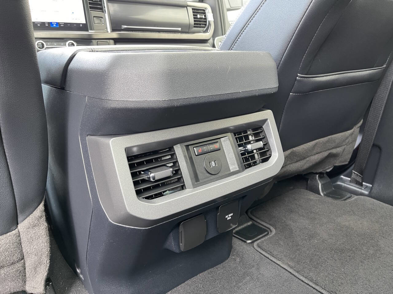 Used 2023 Ford F350 Lariat w/ Lariat Ultimate Package image 20