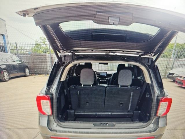 Used 2024 Ford Explorer Limited RWD image 8