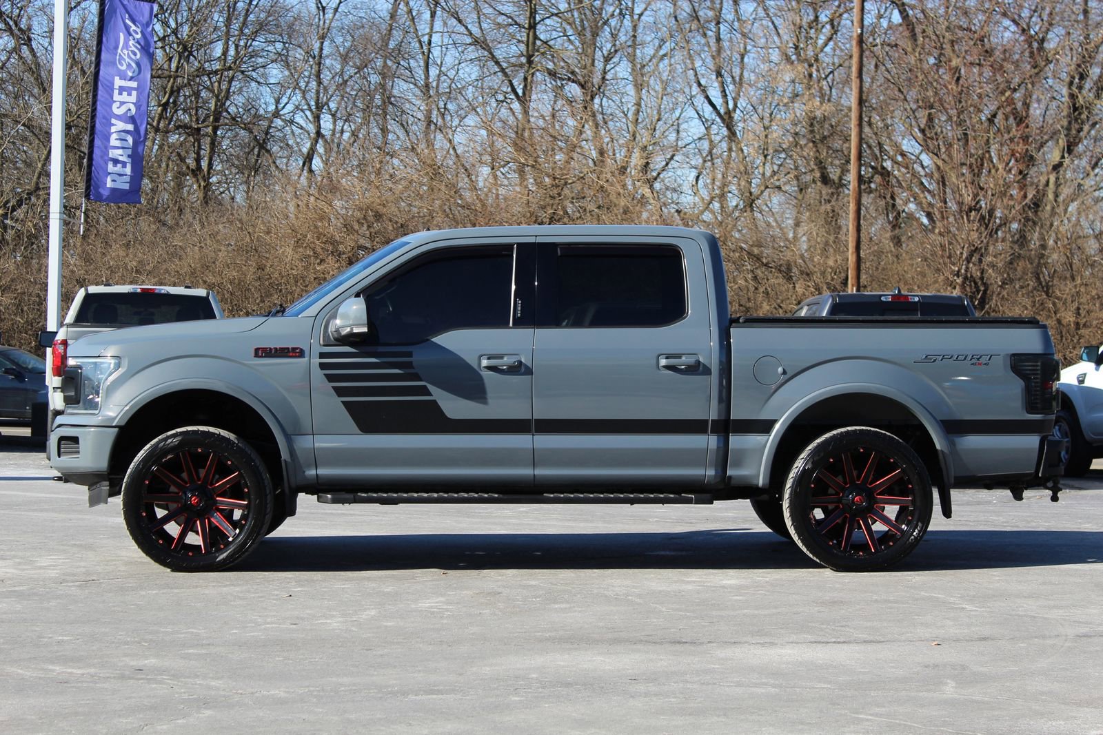 Used 2019 Ford F150 XLT w/ Equipment Group 302A Luxury image 4