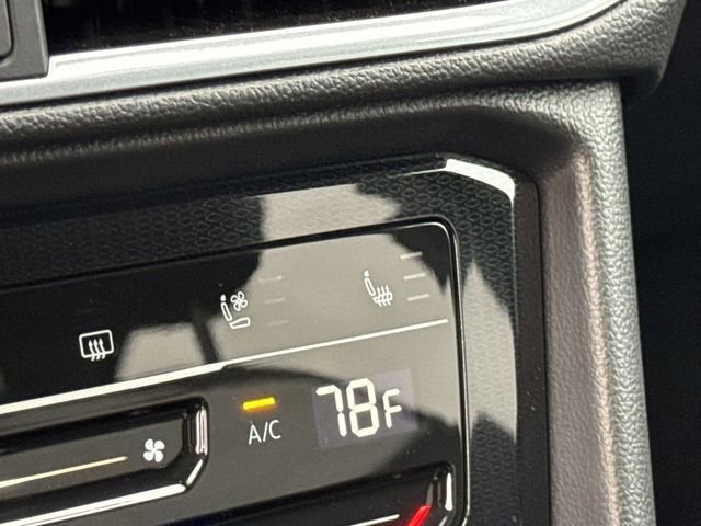 New 2026 Volkswagen Taos SEL image 22