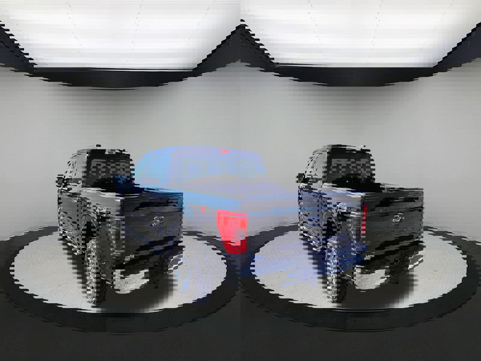 Used 2022 Ford F150 XLT w/ Equipment Group 301A Mid image 6