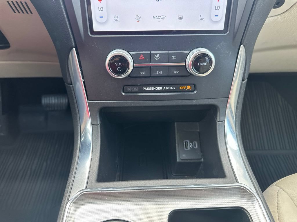 Used 2022 Ford Edge Titanium AWD/4WD image 43