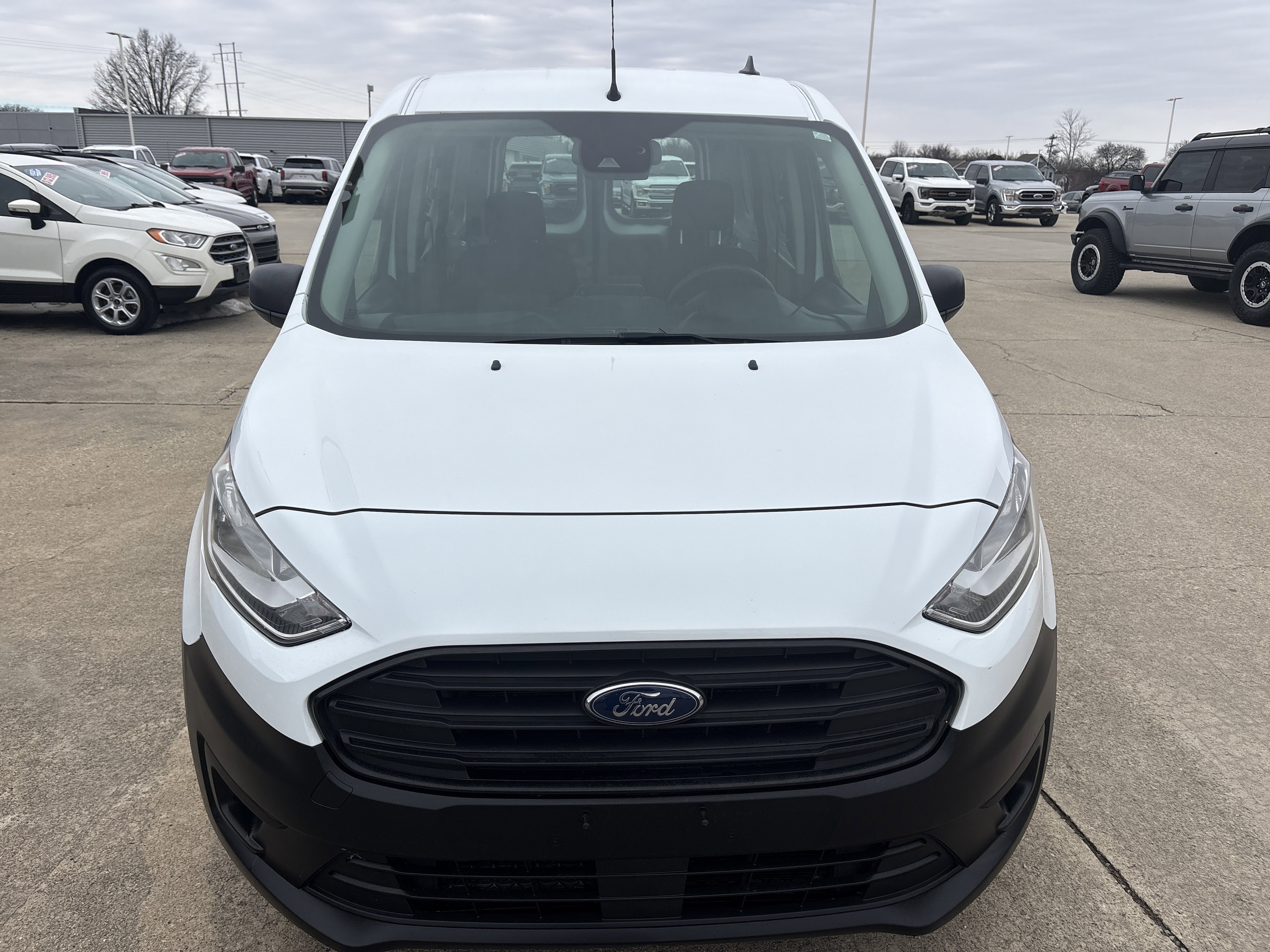 Used 2020 Ford Transit Connect XL image 3