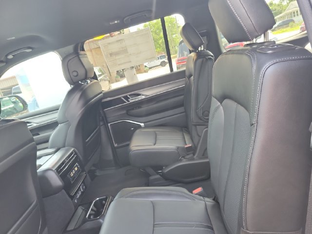 New 2026 Jeep Grand Wagoneer Limited AWD/4WD image 32