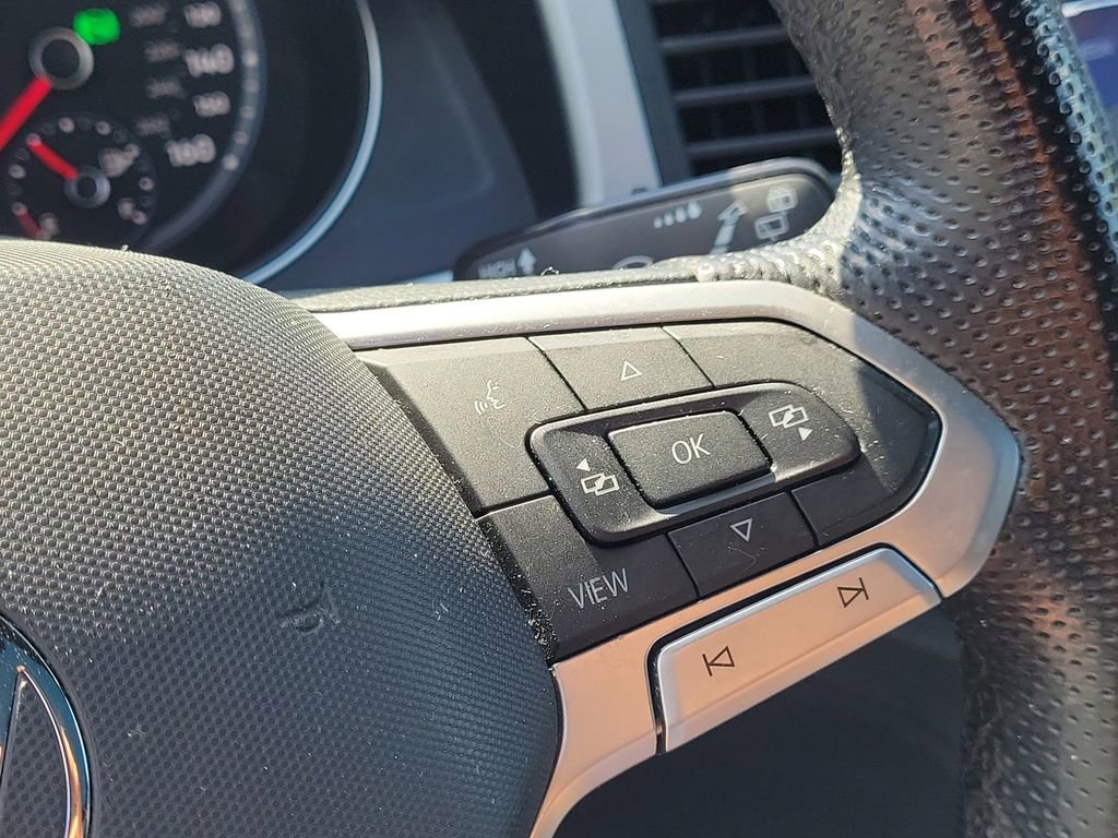 Used 2021 Volkswagen Atlas Cross Sport SE w/ Panoramic Sunroof Package FWD image 29