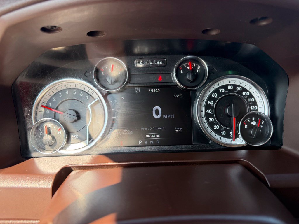 Used 2018 RAM 1500 Classic SLT w/ Luxury Group AWD/4WD image 32