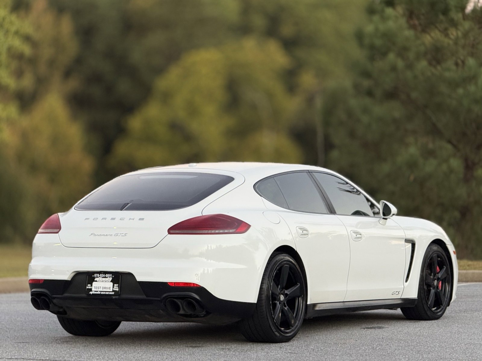 Used 2016 Porsche Panamera GTS image 10