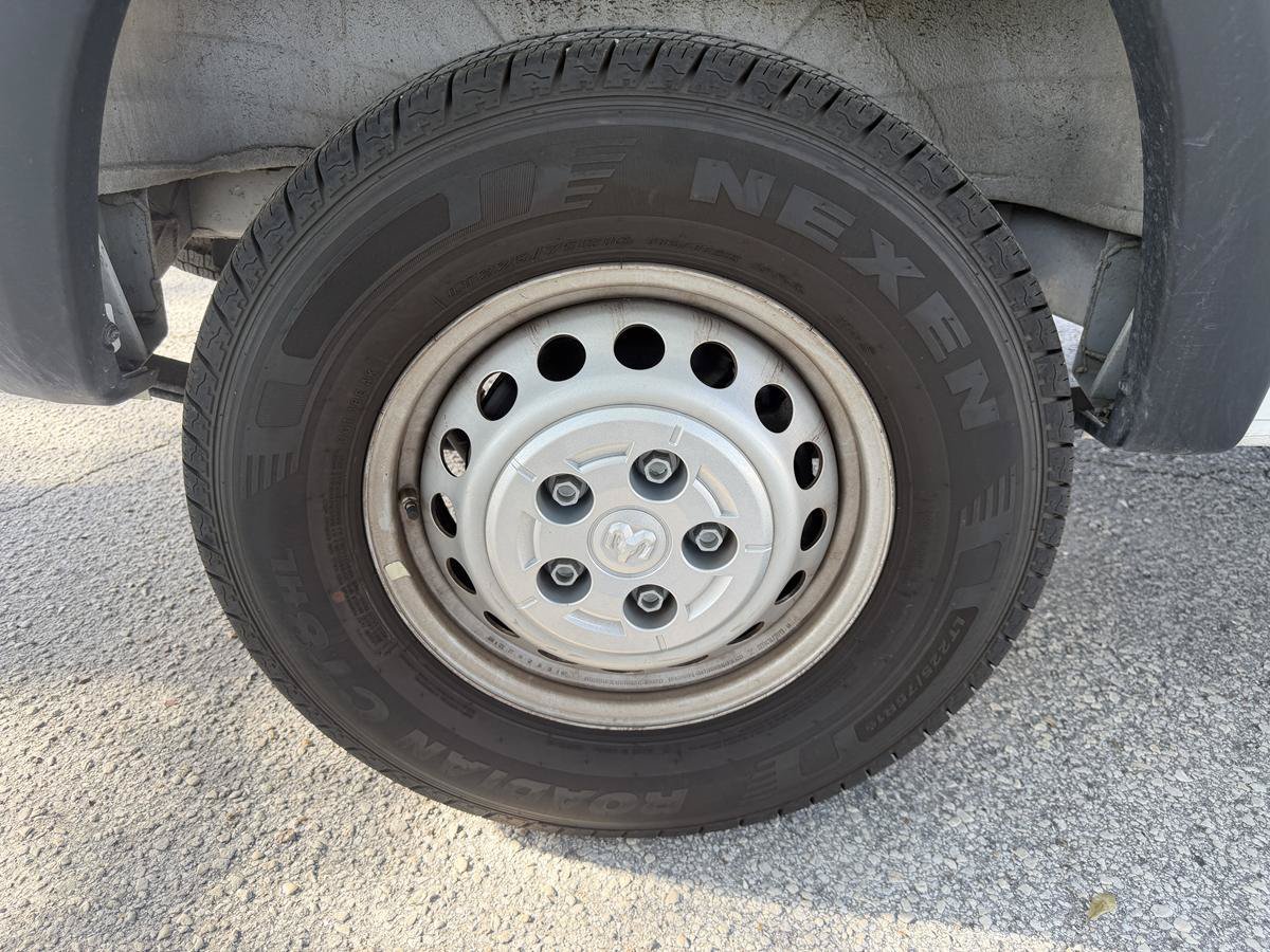 Used 2026 RAM ProMaster 2500 w/ Convenience Group FWD image 30