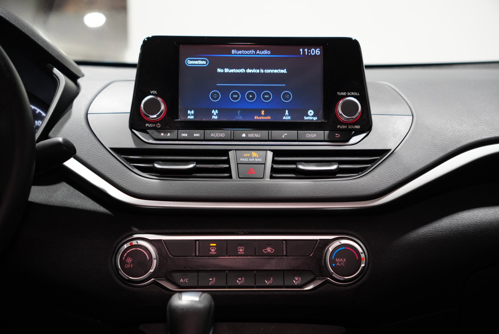 Used 2024 Nissan Altima 2.5 S image 12