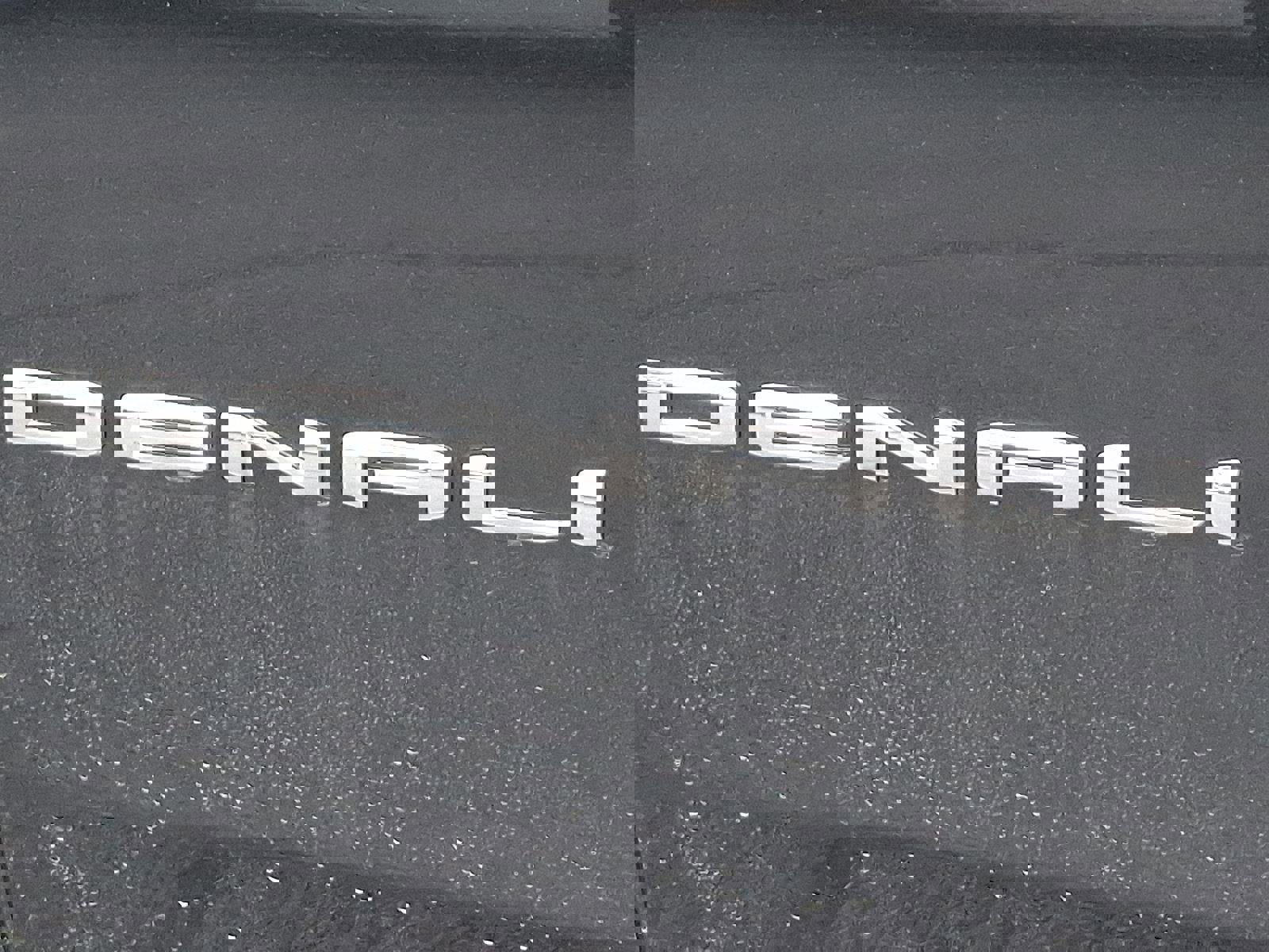 New 2025 GMC Yukon XL Denali w/ Denali Reserve Package image 12