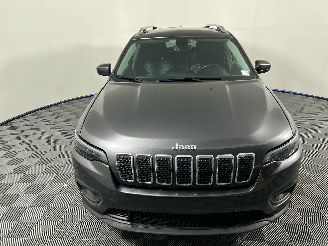 Used 2019 Jeep Cherokee Latitude Plus w/ Comfort/Convenience Group AWD/4WD image 8