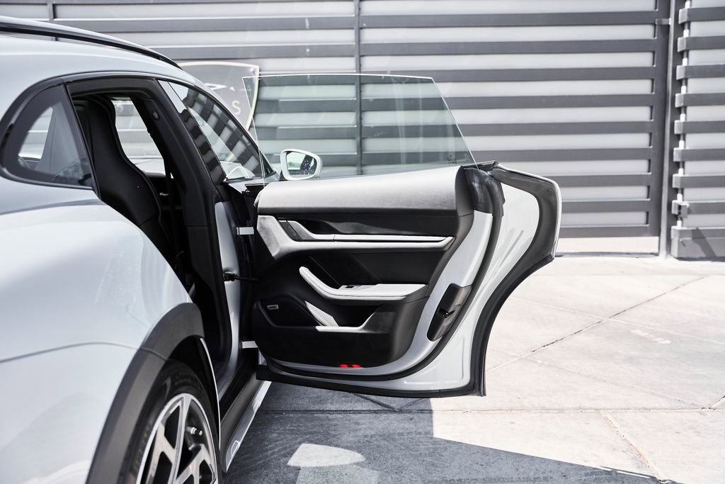 Used 2022 Porsche Taycan 4 Cross Turismo image 26