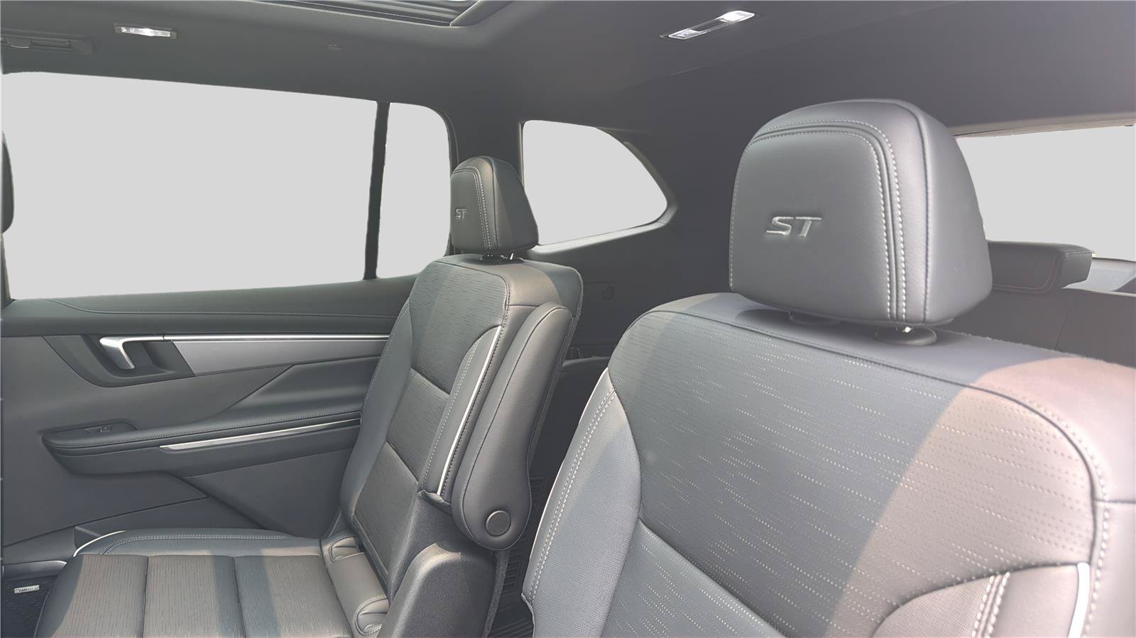 New 2026 Buick Enclave Sport Touring w/ Power Package AWD/4WD image 19