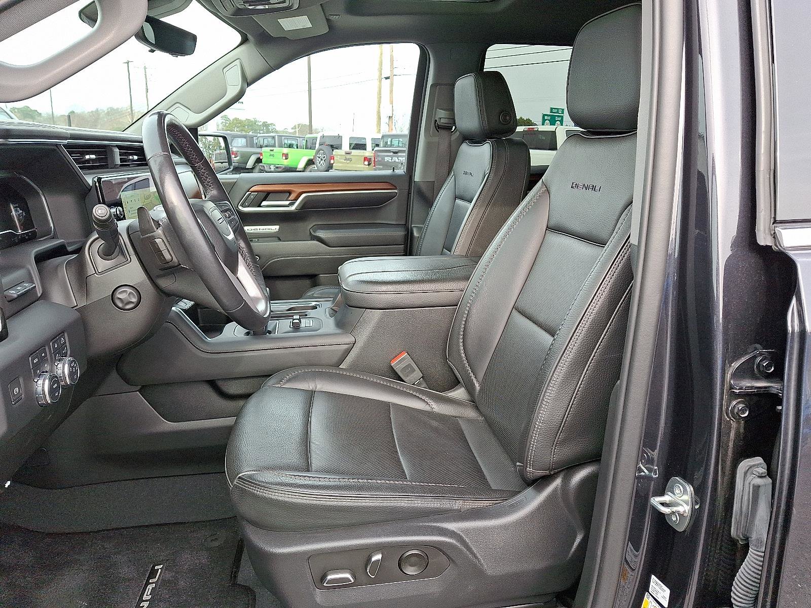 Used 2023 GMC Sierra 1500 Denali w/ Denali Reserve Package image 15