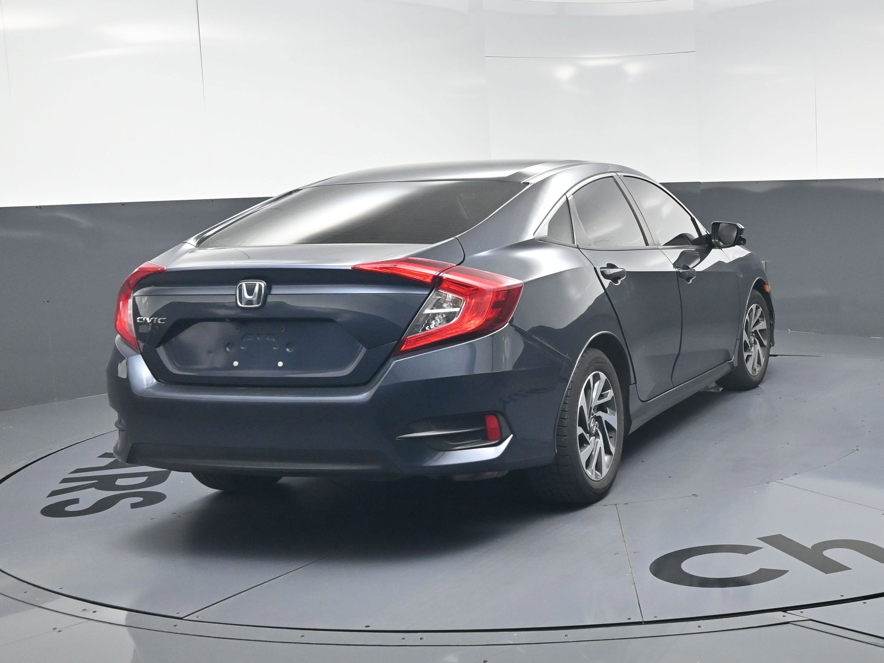 Used 2016 Honda Civic EX image 9