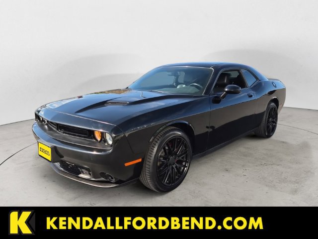 Used 2018 Dodge Challenger R/T Plus RWD image 1