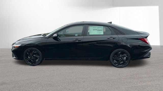 New 2026 Hyundai Elantra Sport image 5