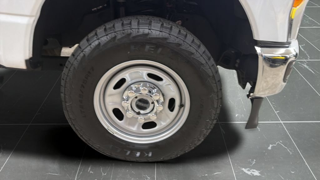 Used 2023 Ford F250 XL AWD/4WD image 23
