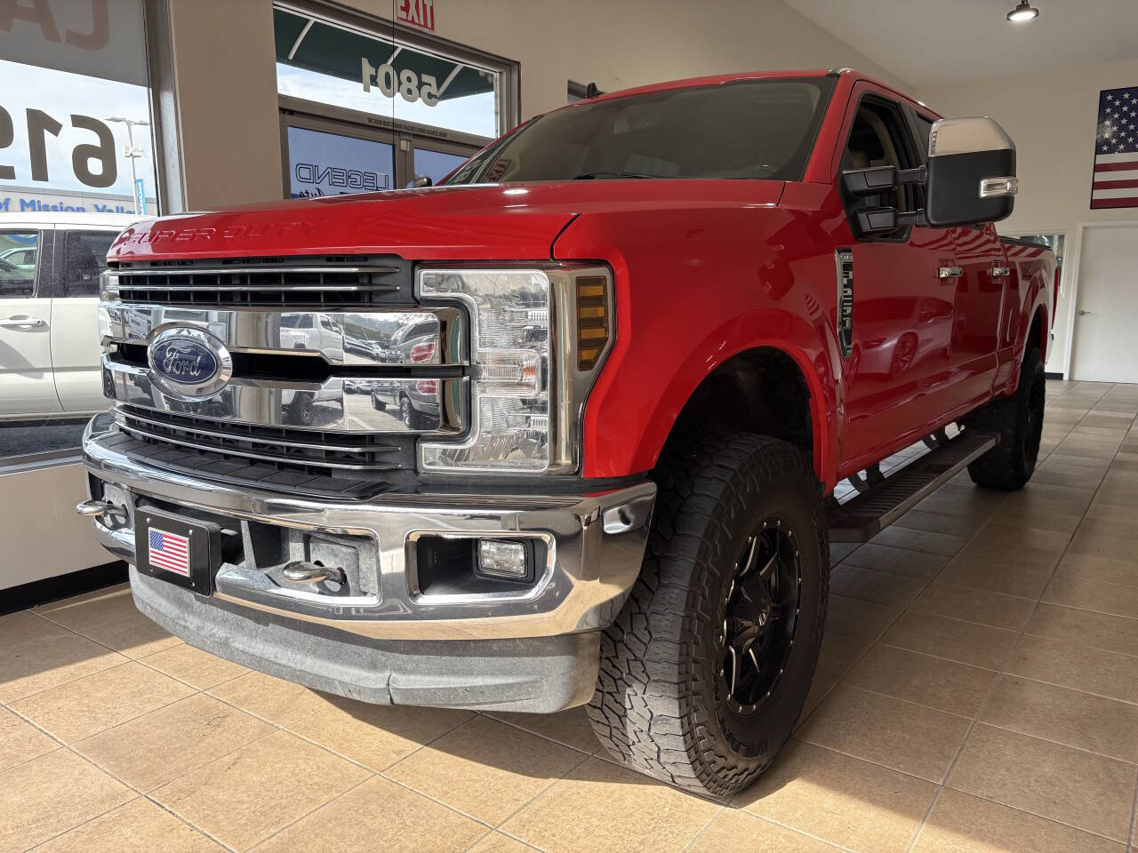 Used 2019 Ford F250 Lariat w/ Chrome Package AWD/4WD image 4