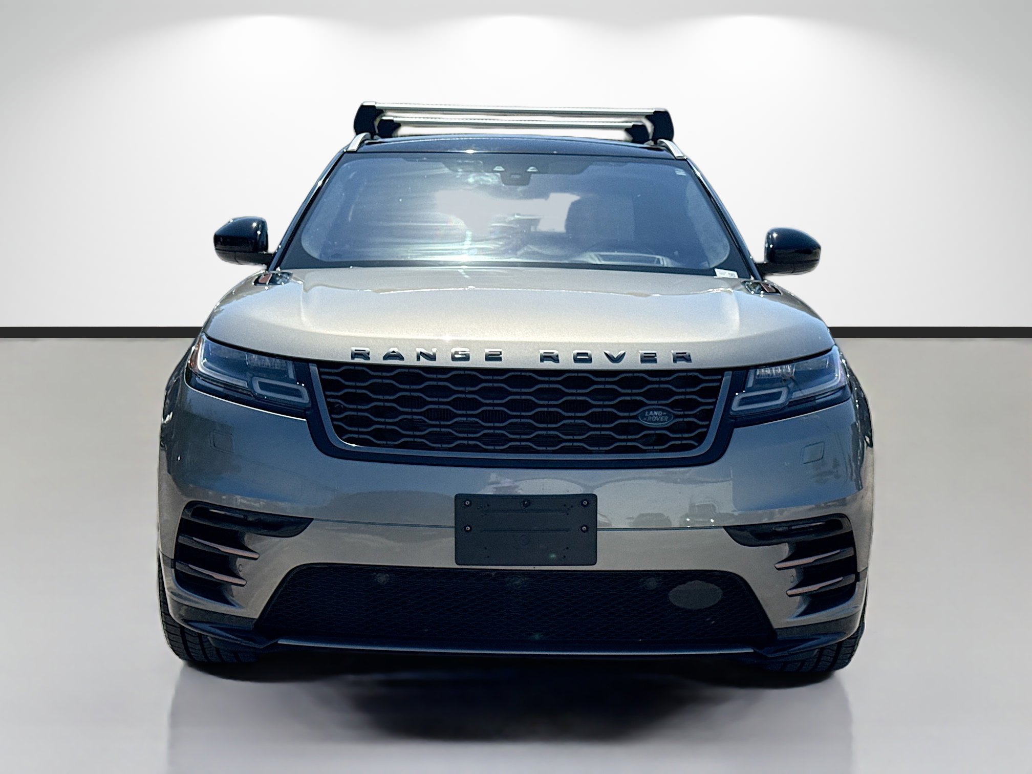 Used 2018 Land Rover Range Rover Velar AWD/4WD image 8
