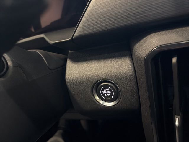 Used 2025 GMC Acadia AT4 w/ LPO, Floor Liner Package image 27