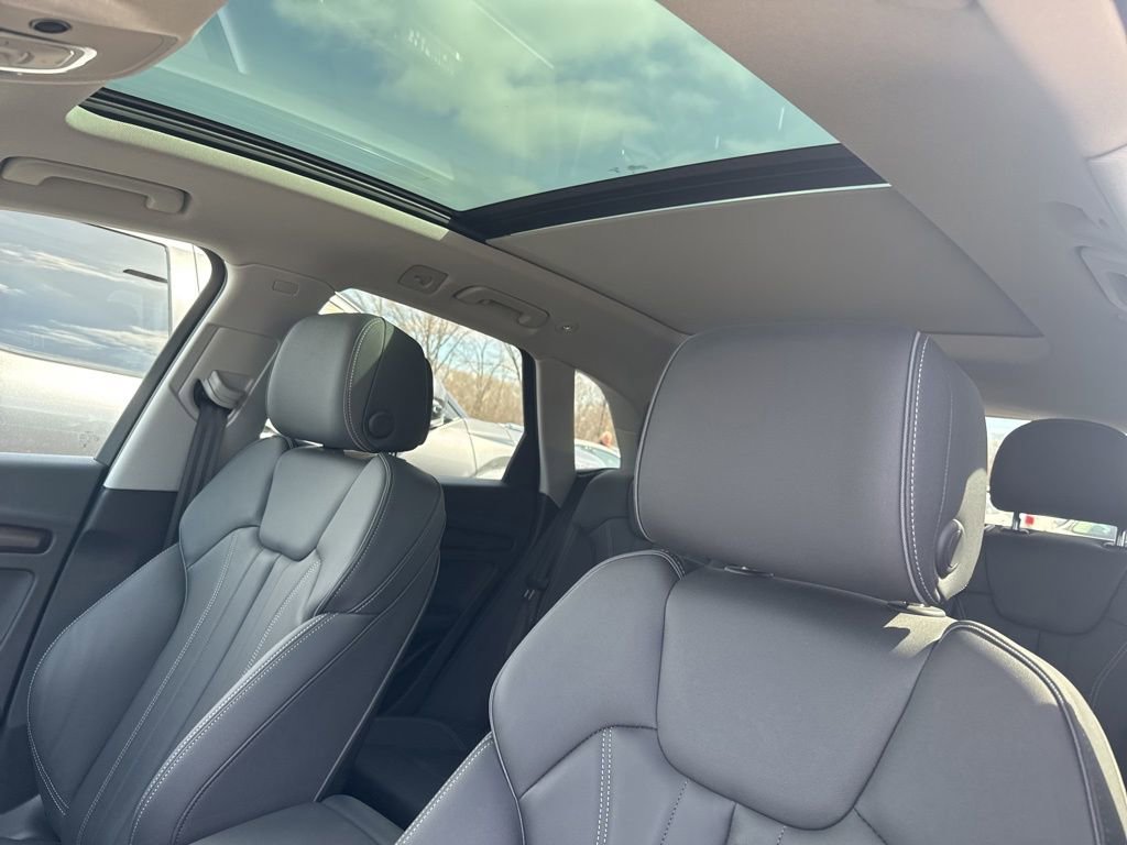 Used 2024 Audi Q5 2.0T Premium image 28