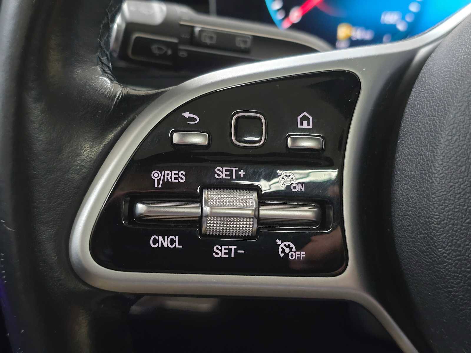 Used 2020 Mercedes-Benz GLS 450 4MATIC image 24