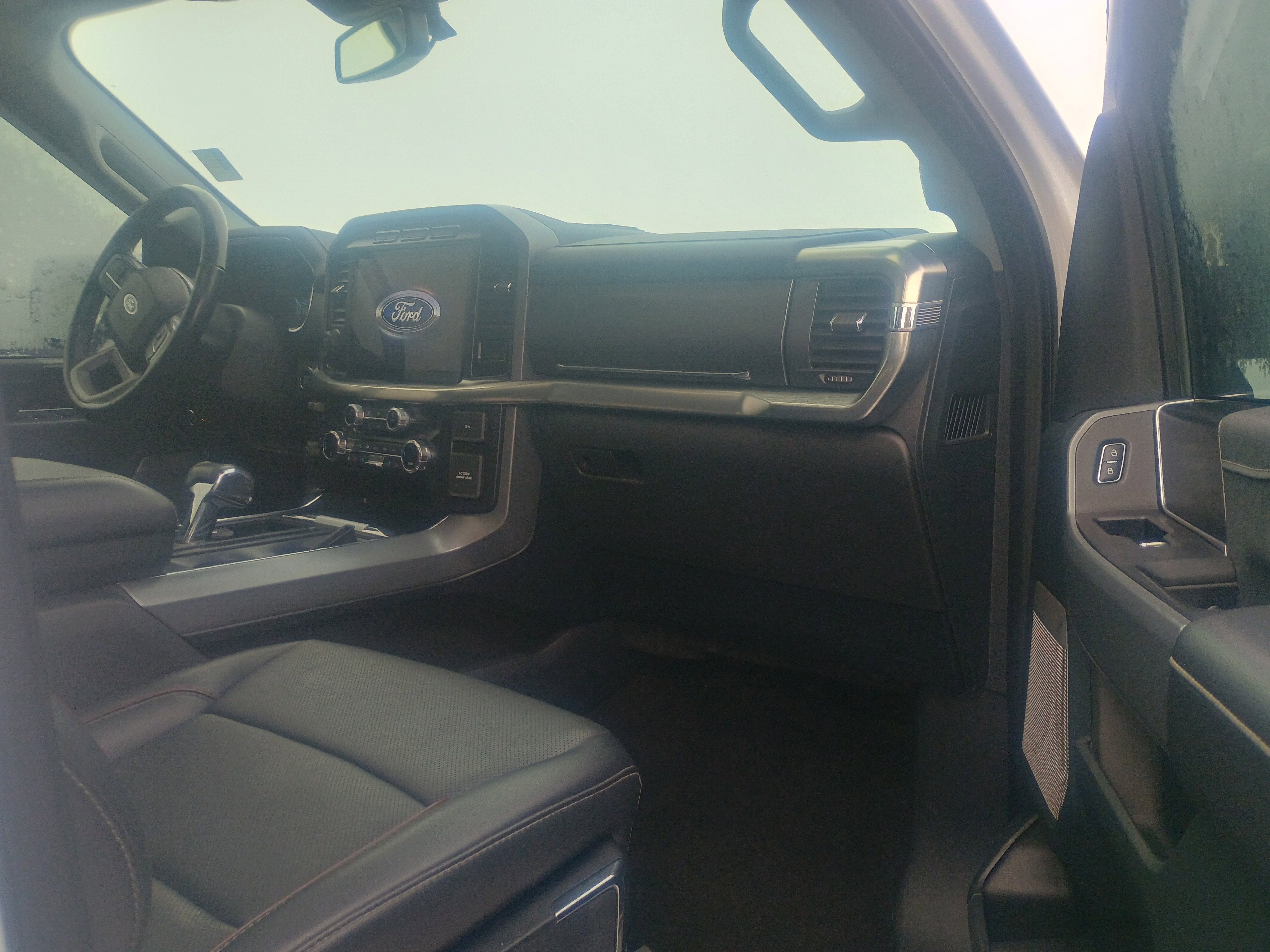 Certified 2021 Ford F150 Lariat w/ Equipment Group 502A High image 14