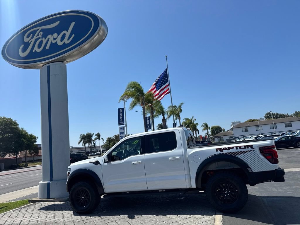 Used 2026 Ford F150 Raptor AWD/4WD image 30