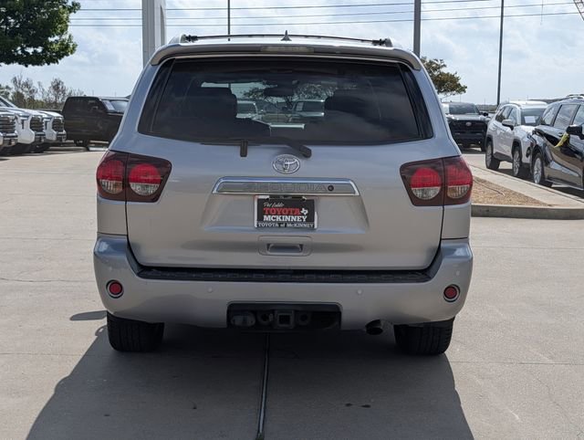 Used 2018 Toyota Sequoia Limited w/ Safety & Convenience Package image 7