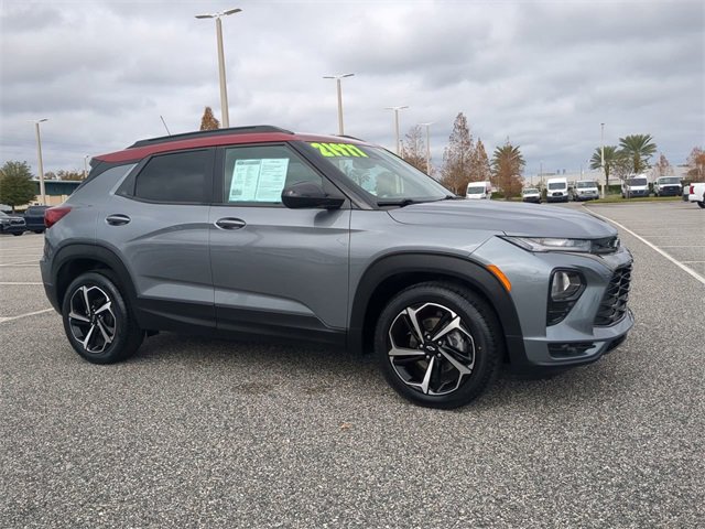 Used 2021 Chevrolet TrailBlazer RS w/ Technology Package image 2