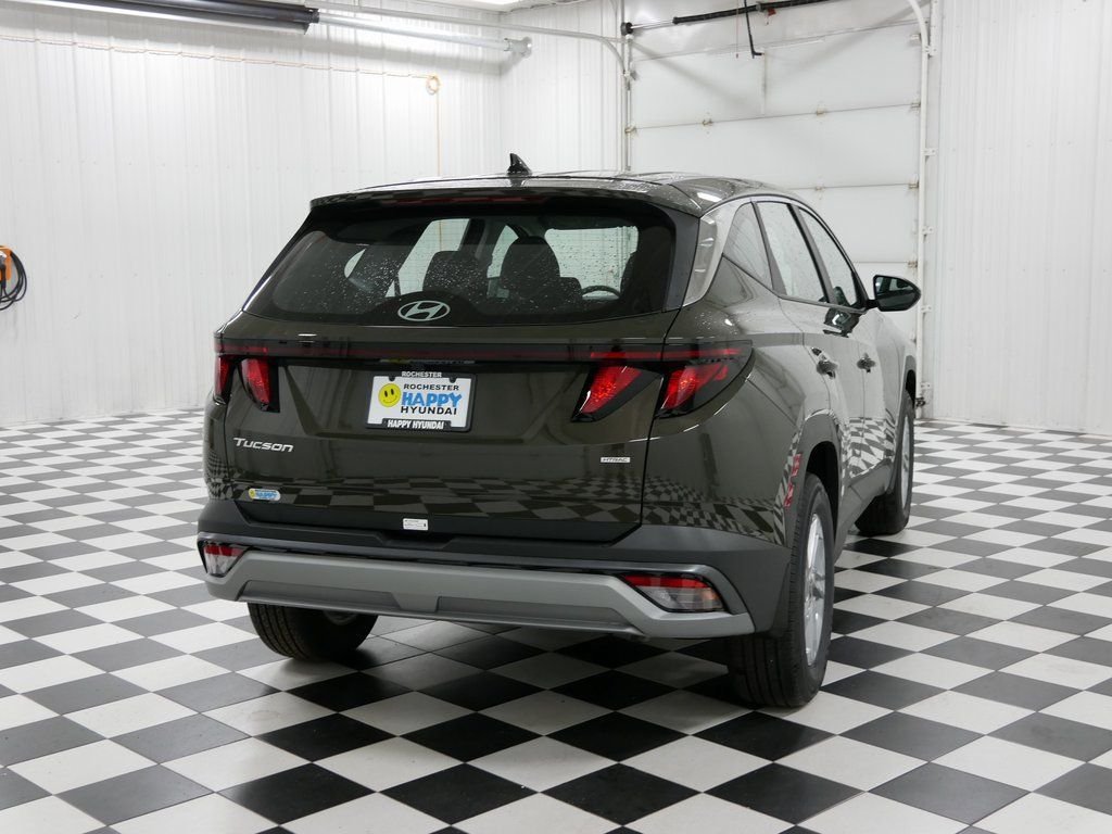 Certified 2025 Hyundai Tucson SE AWD/4WD image 3