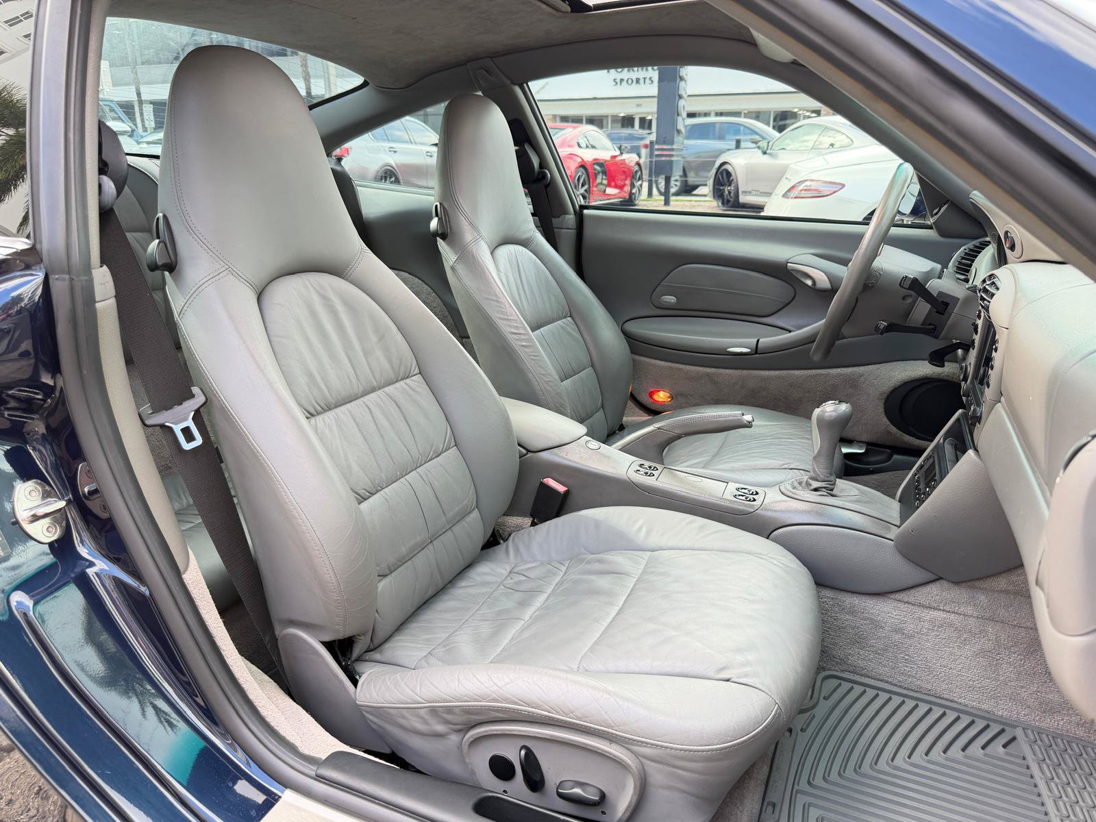 Used 2000 Porsche 911 Carrera RWD image 51