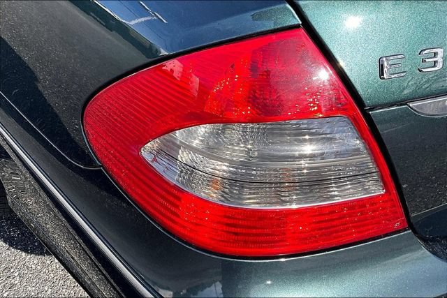 Used 2007 Mercedes-Benz E 350 Sedan image 23