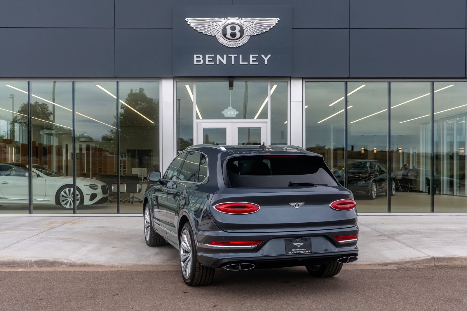 New 2025 Bentley Bentayga image 11