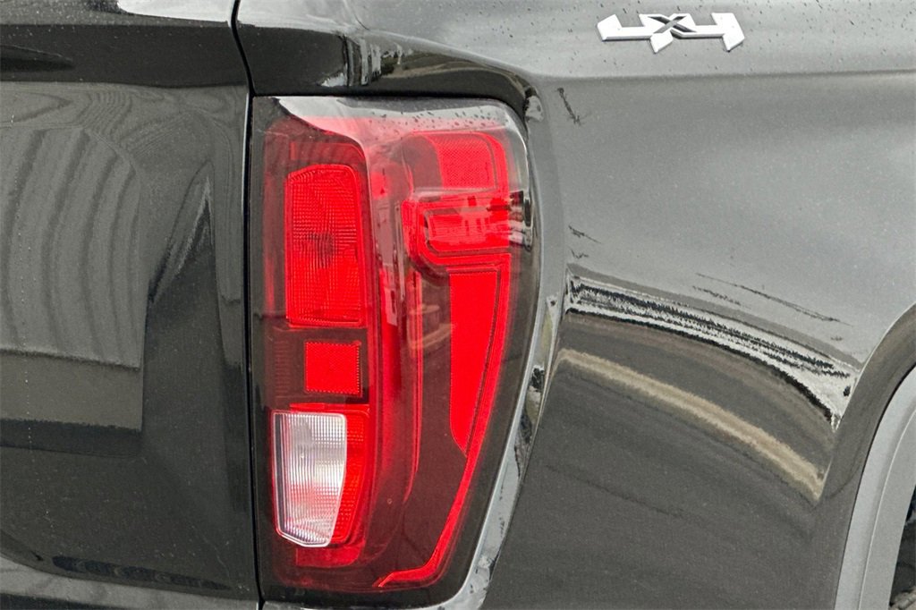 New 2025 GMC Sierra 1500 SLE image 7