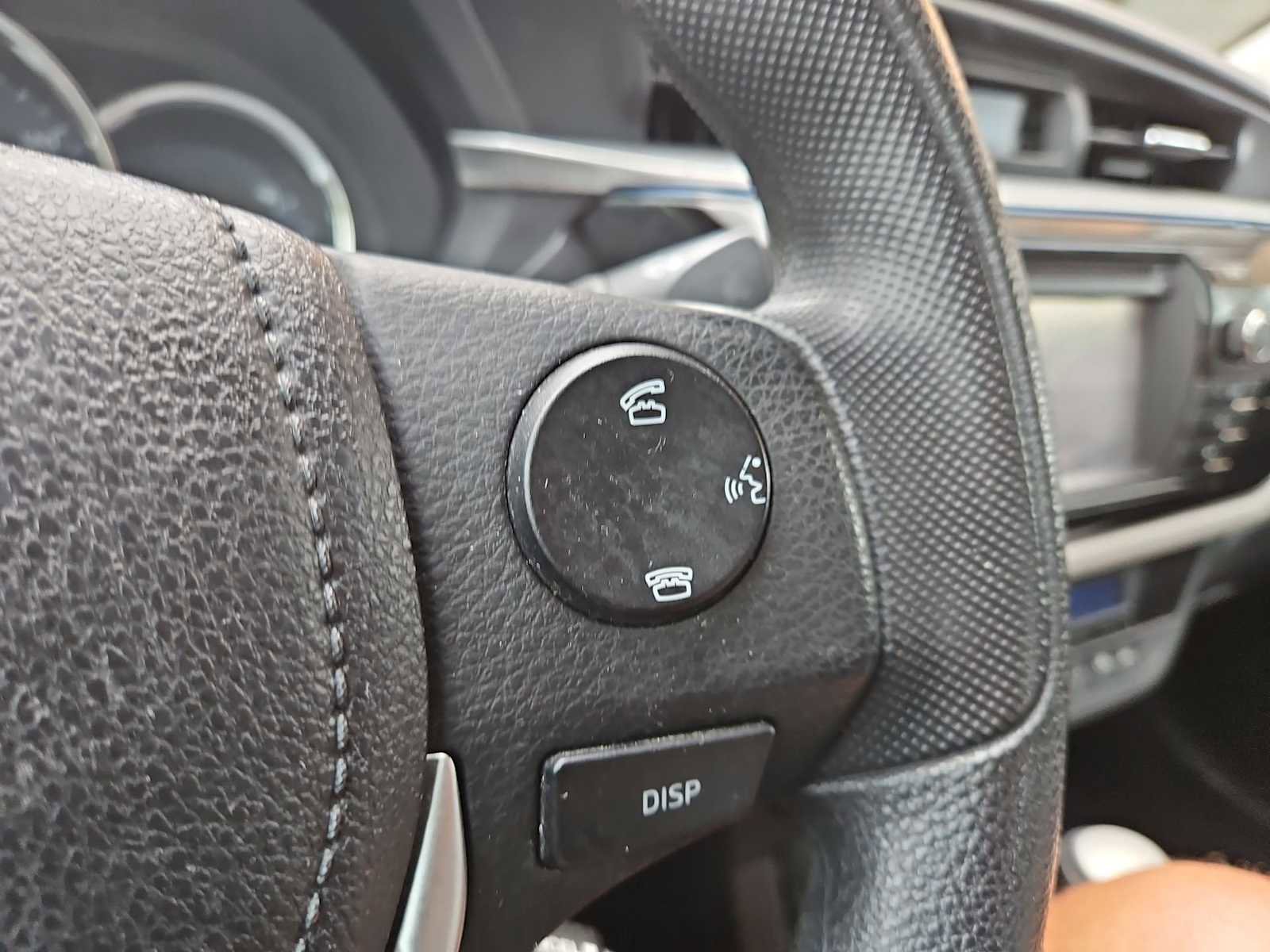 Used 2014 Toyota Corolla LE image 23