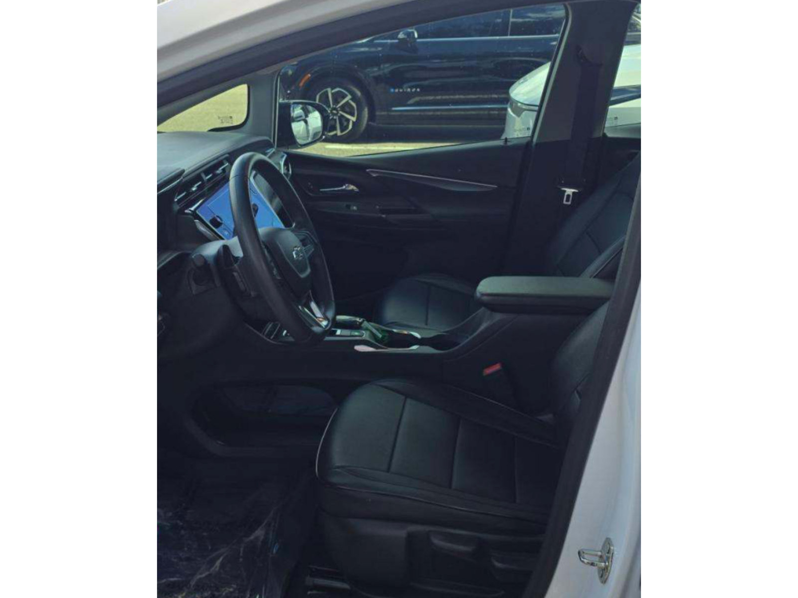 Used 2023 Chevrolet Bolt LT w/ Driver Confidence Package FWD image 5