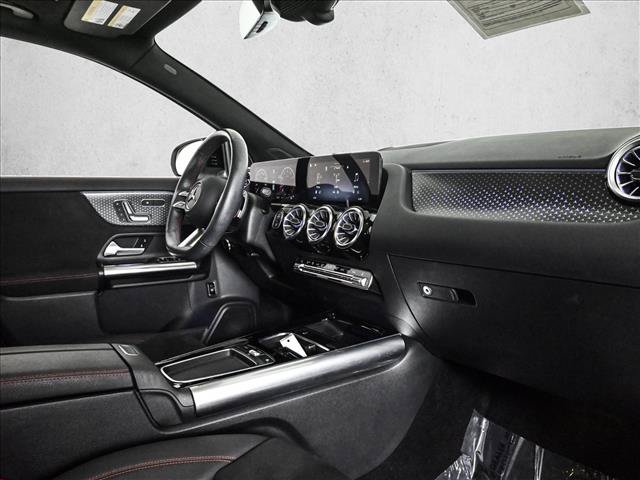 Used 2024 Mercedes-Benz GLA 250 4MATIC image 24