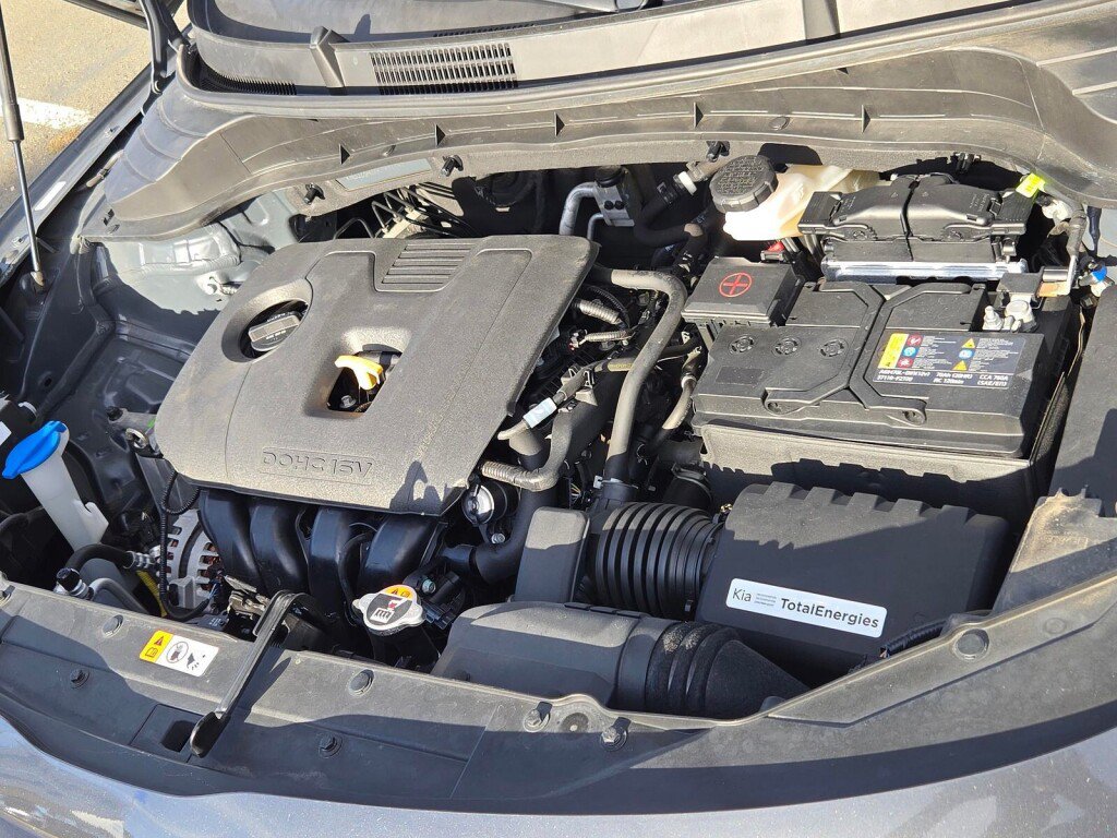 Used 2024 Kia Soul LX w/ Option Group 015 FWD image 9