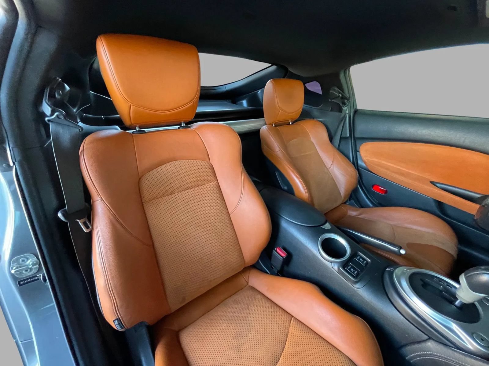 Used 2016 Nissan 370Z Touring RWD image 21