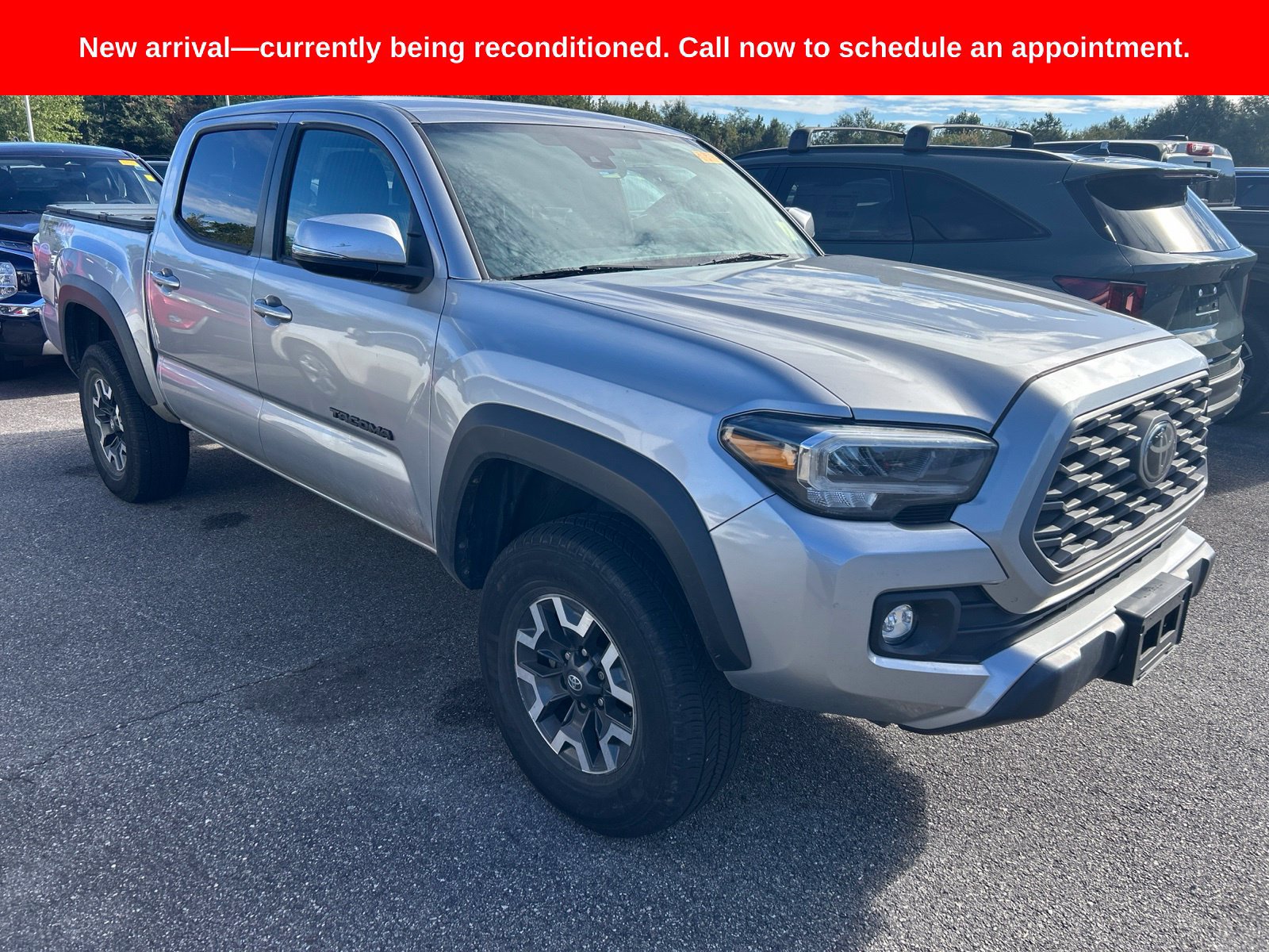 Used 2021 Toyota Tacoma TRD Off-Road w/ Technology Package AWD/4WD image 3