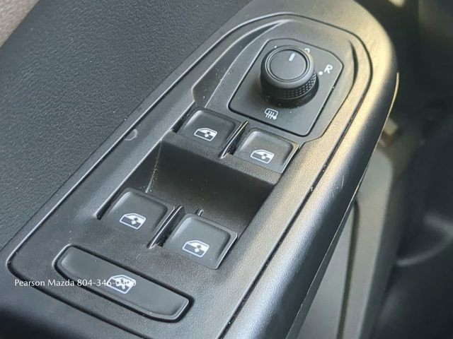 Used 2023 Volkswagen Taos SEL image 23