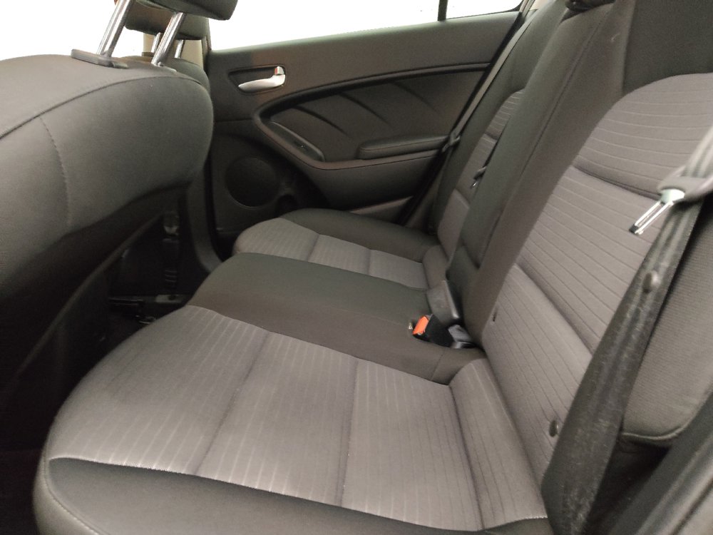 Used 2017 Kia Forte LX w/ LX Popular Package image 18