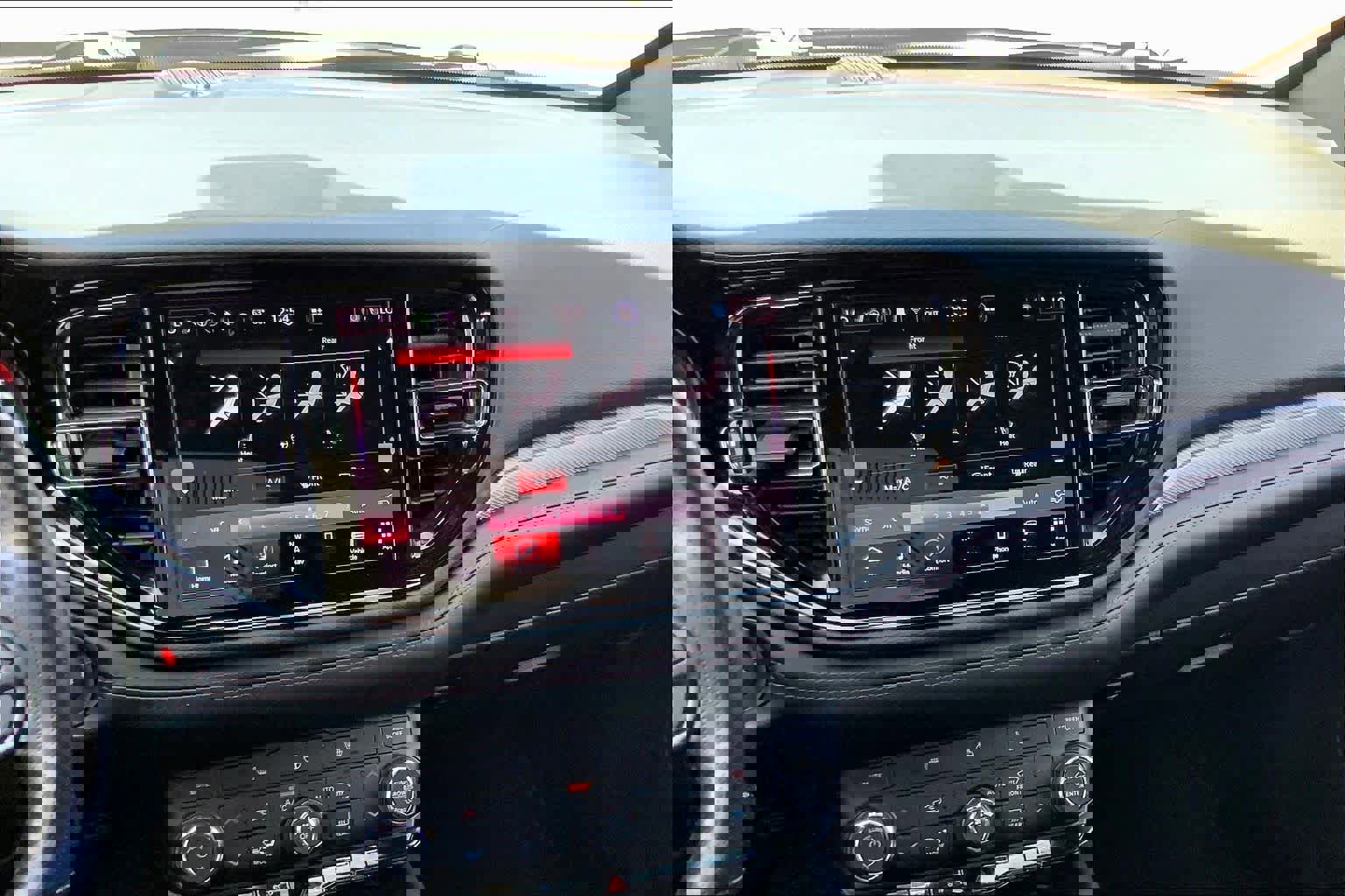 Used 2021 Dodge Durango R/T w/ Blacktop Package image 7