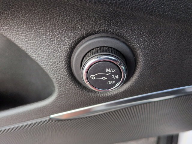 Used 2023 Buick Enclave Essence w/ Sport Touring Edition FWD image 17