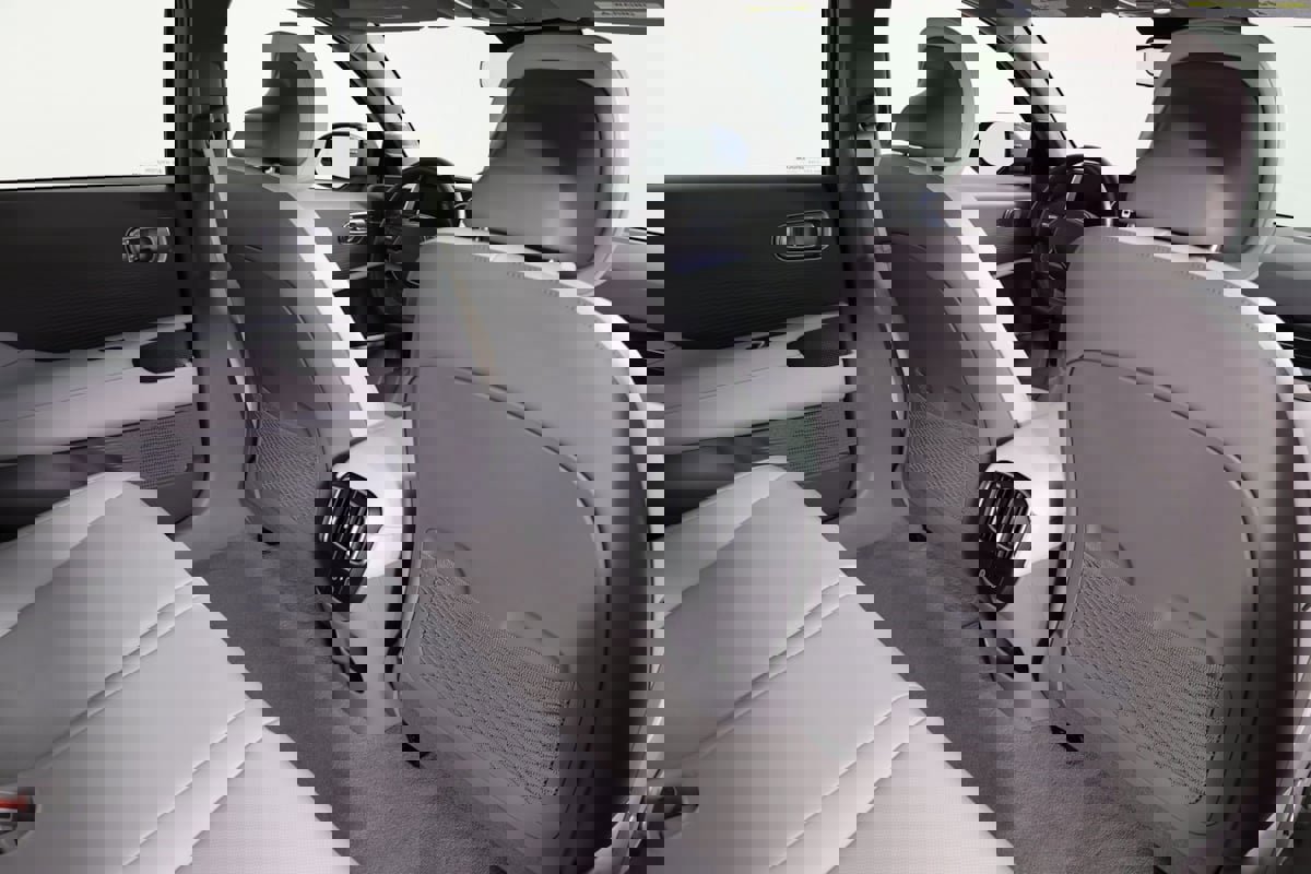 Used 2025 Hyundai Ioniq 6 Limited image 39